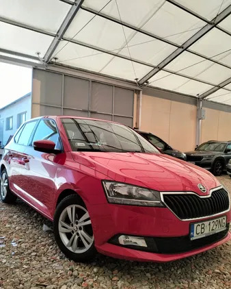 samochody osobowe Skoda Fabia cena 47000 przebieg: 45000, rok produkcji 2021 z Świdnik